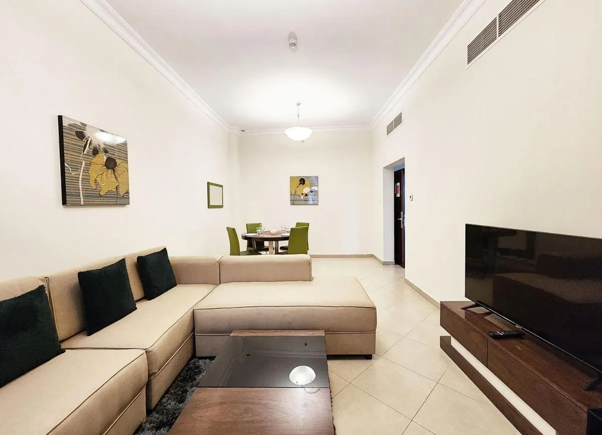 Image 1 of RH – Spacious & bright 01BR, Near mall of Emirates