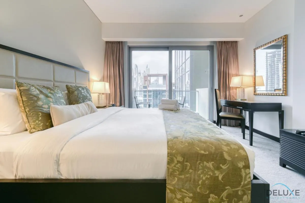 Image 1 of Regal Studio at The Address Residences Dubai Marina by Deluxe Holiday Homes