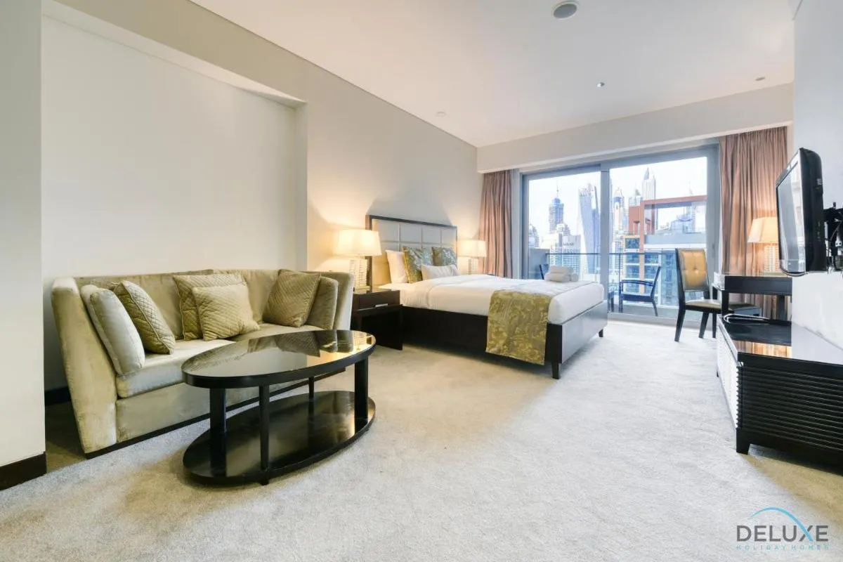 Image 4 of Regal Studio at The Address Residences Dubai Marina by Deluxe Holiday Homes