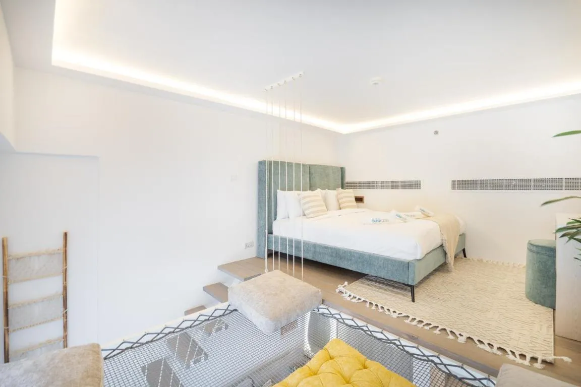 Image of Relax & Recharge Studio Loft with hanging net