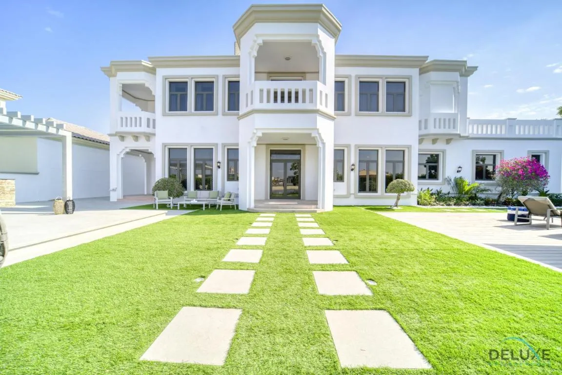 Image of Signature 6BR Villa with Assistant Room and Private Pool in Frond F Palm Jumeirah by Deluxe Holiday Homes