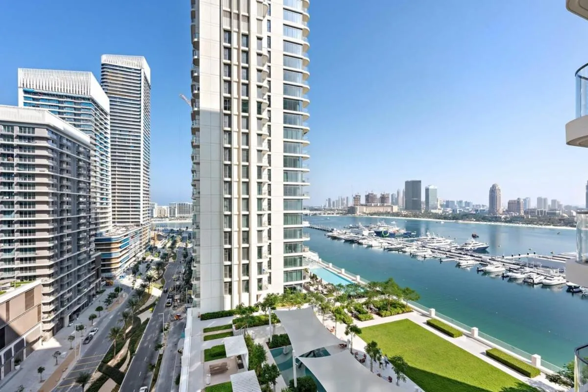 Image 6 of Silkhaus Beach Vibes, Luxurious Marina Vista 1BDR