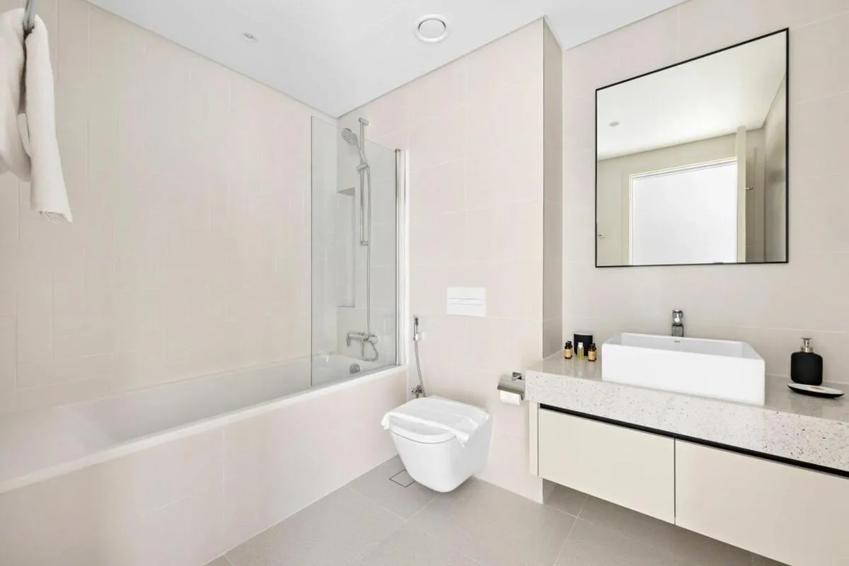 Image 2 of Silkhaus Beach Vibes, Luxurious Marina Vista 1BDR