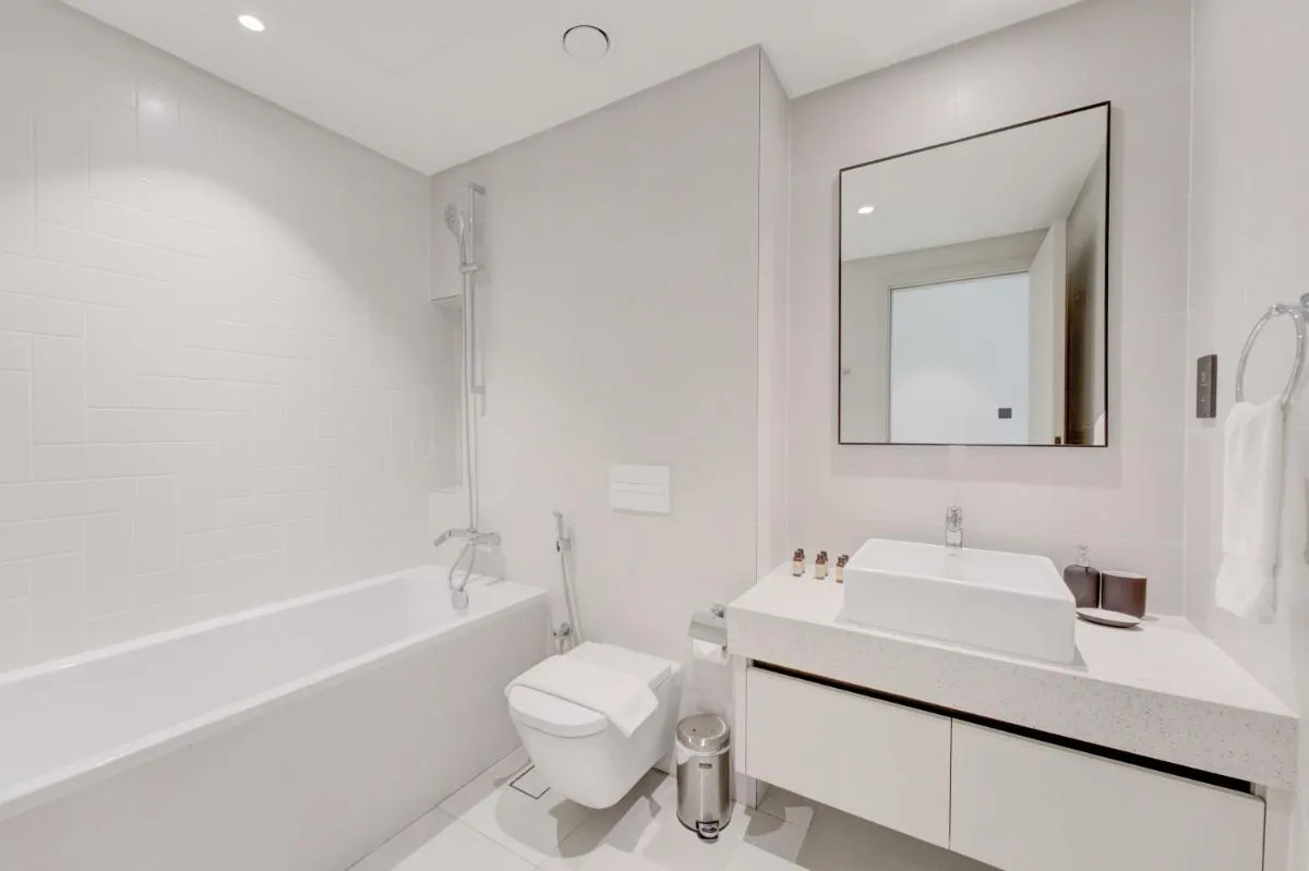 Image 2 of Silkhaus Exquisite Sea View 1BDR At Marina Vista