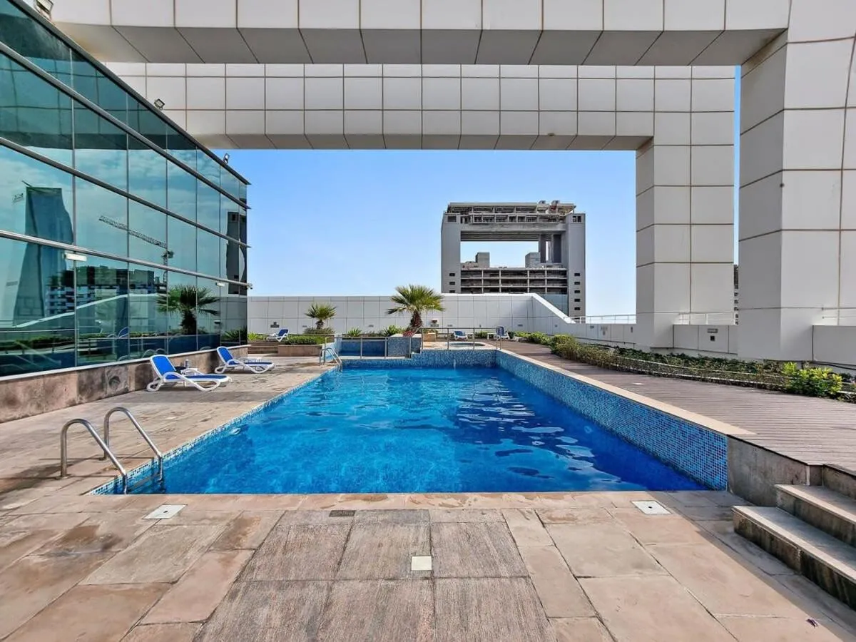 Image 3 of Silkhaus Spacious Studio near Almas West Lake