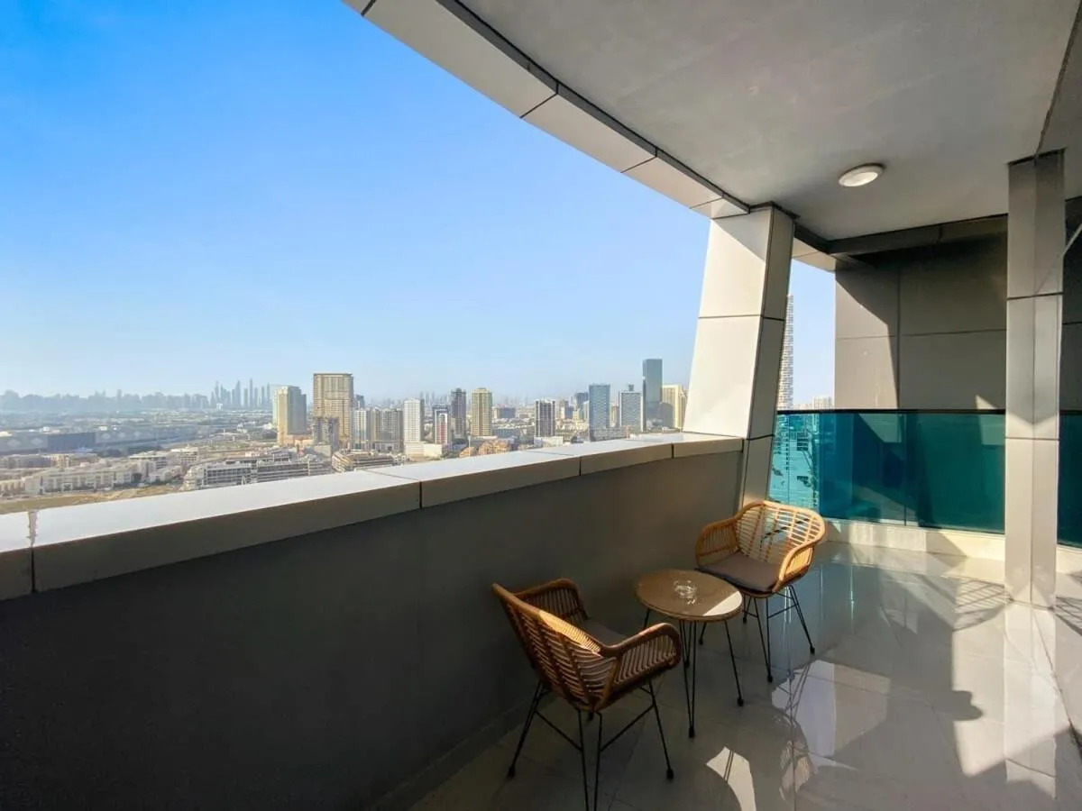 Image 5 of Silkhaus Studio Large Balcony Modern Living