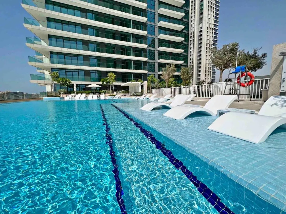 Image 3 of Silkhaus brand new 1BDR with Private Beach