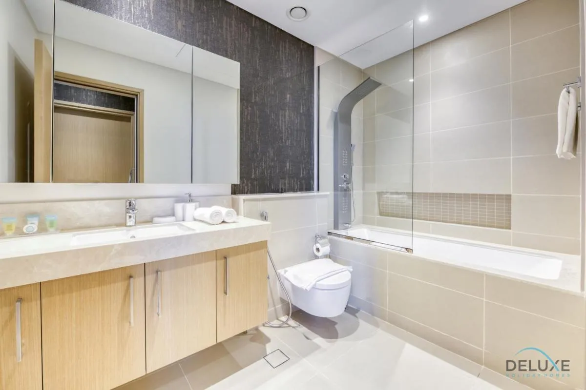 Image 2 of Sleek 1BR at 5242 Tower 1 Dubai Marina by Deluxe Holiday Homes