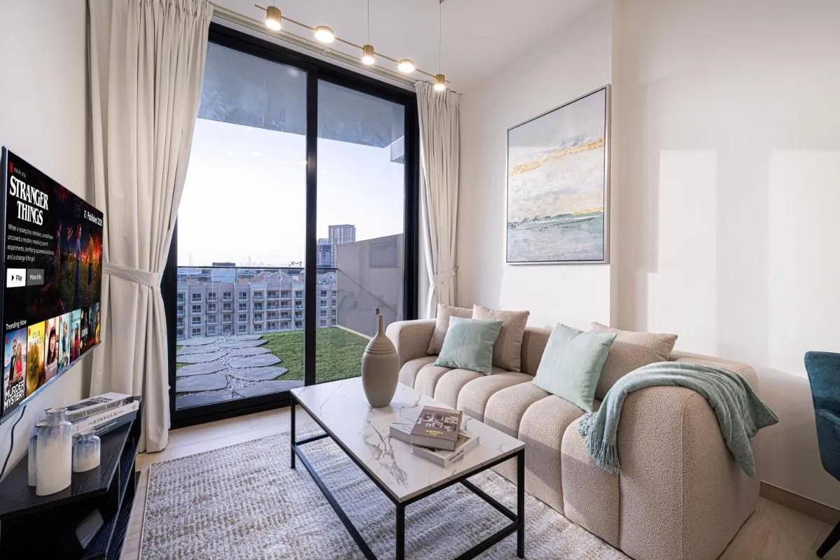 Image 5 of Spacious Balcony, 1BR, Pool, Full Kitchen at JVC