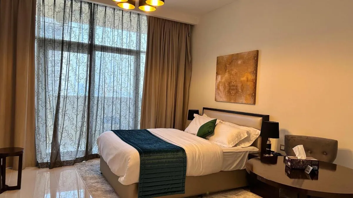 Image of Spacious Family Room In JVC, Ghalia