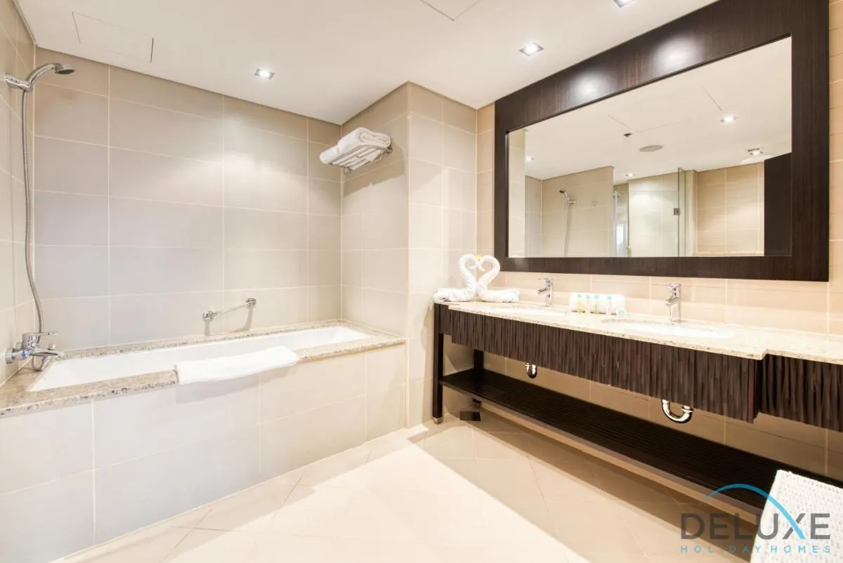 Image 2 of Splendid 2BR at Royal Amwaj Palm Jumeirah by Deluxe Holiday Homes