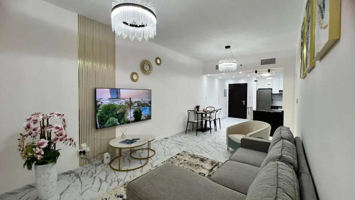 Image 4 of Stay in heart of Dubai Marina, walk to JBR! #3