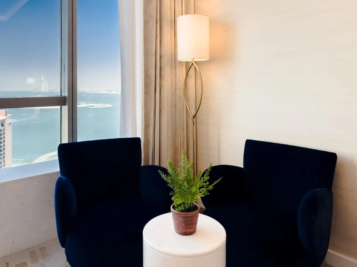 Image 6 of Studio in Palm Tower with Stunning Sea View