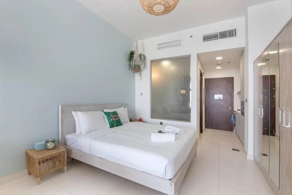 Image 1 of Studio right on Palm Jumeirah