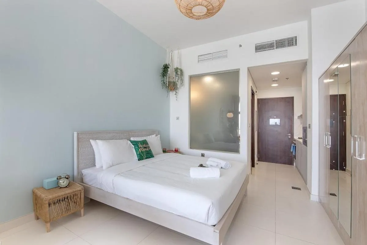 Image 6 of Studio right on Palm Jumeirah