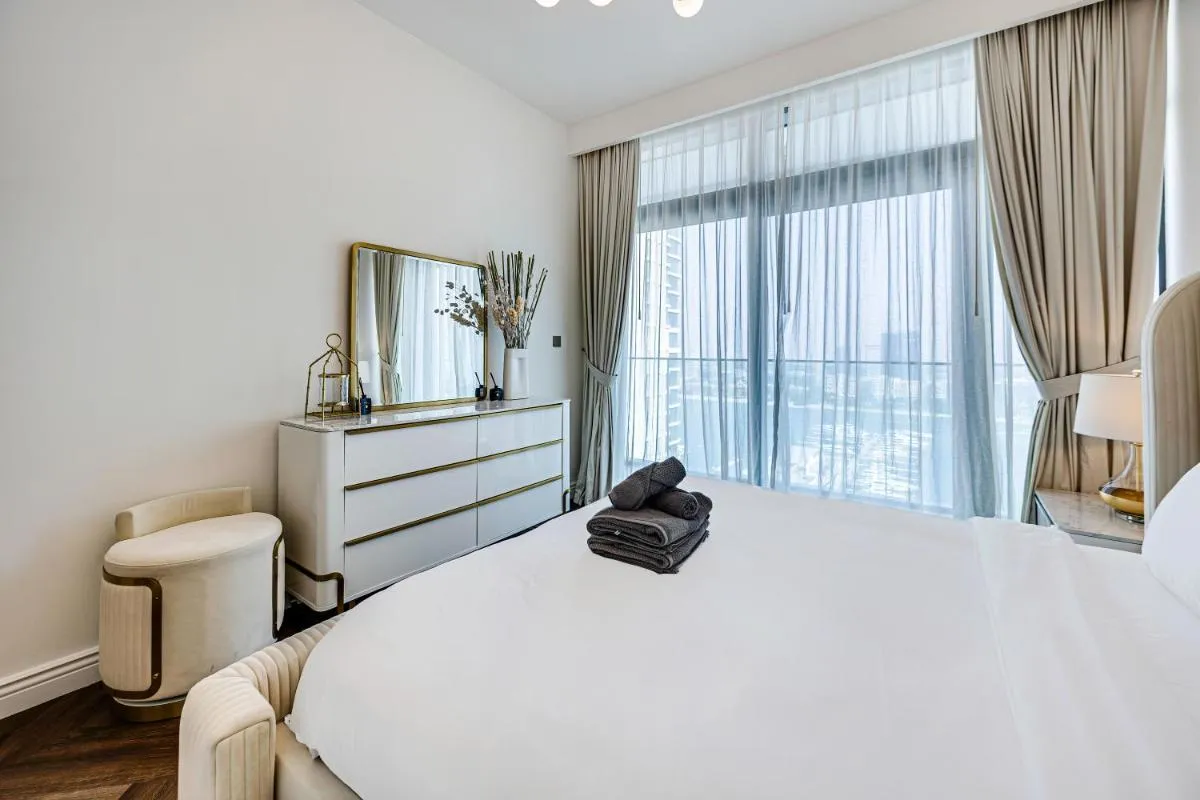 Image 6 of Stunning 1 bedroom in Beachfront by Emaar