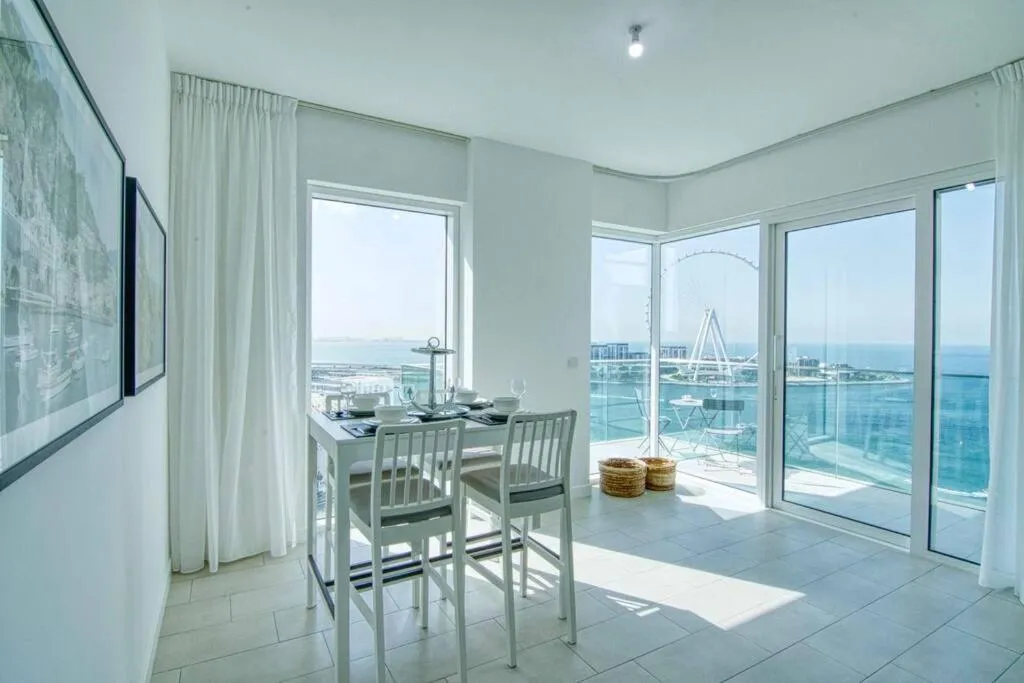 Image 3 of Stunning 2BR with Sea and Ain Dubai View at JBR