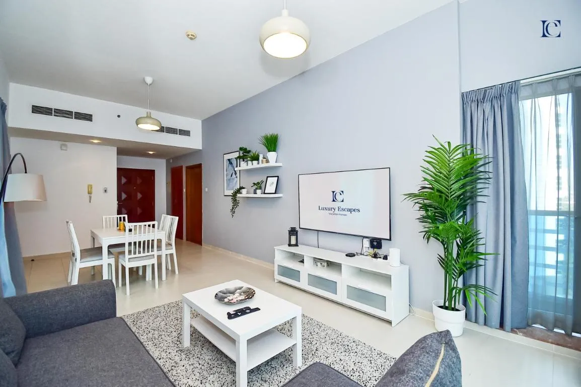 Image of Stylish 1BR Apartment – Close to Metro in Dubai Marina – Cascade Tower