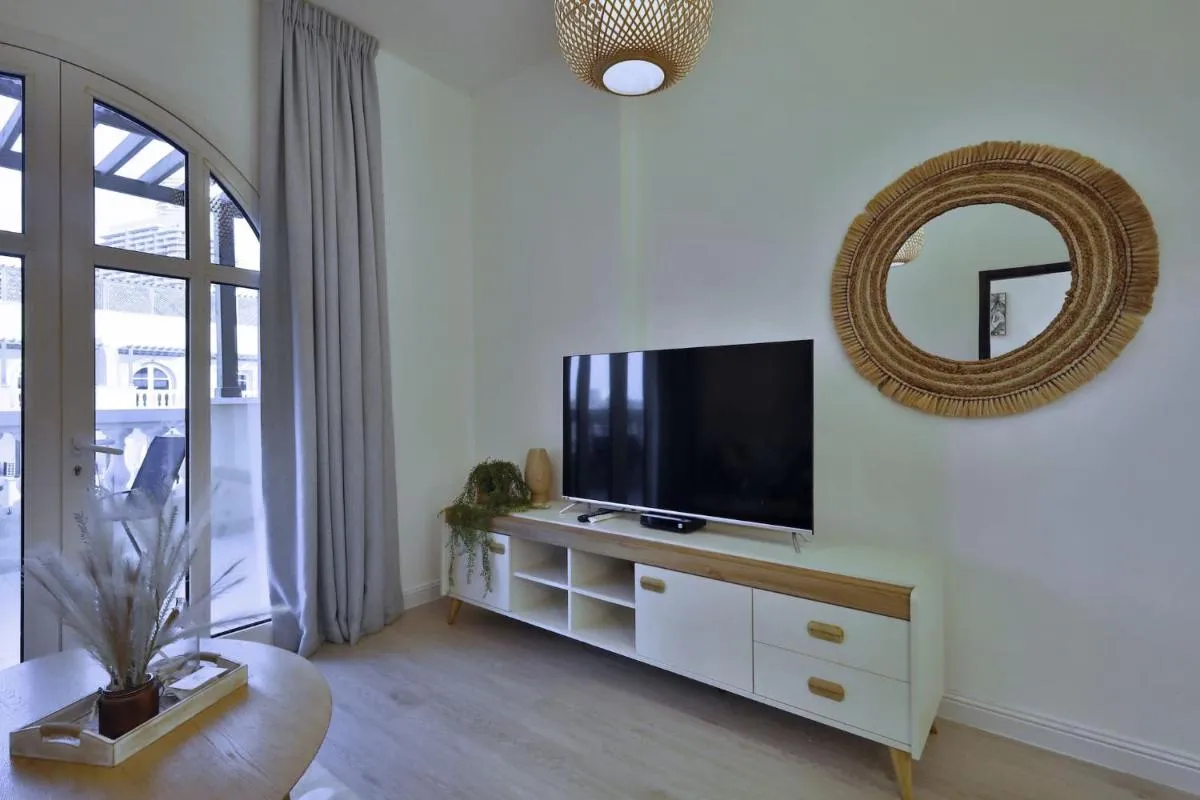 Image 4 of Stylish 1 Bedroom Apartment in JVC
