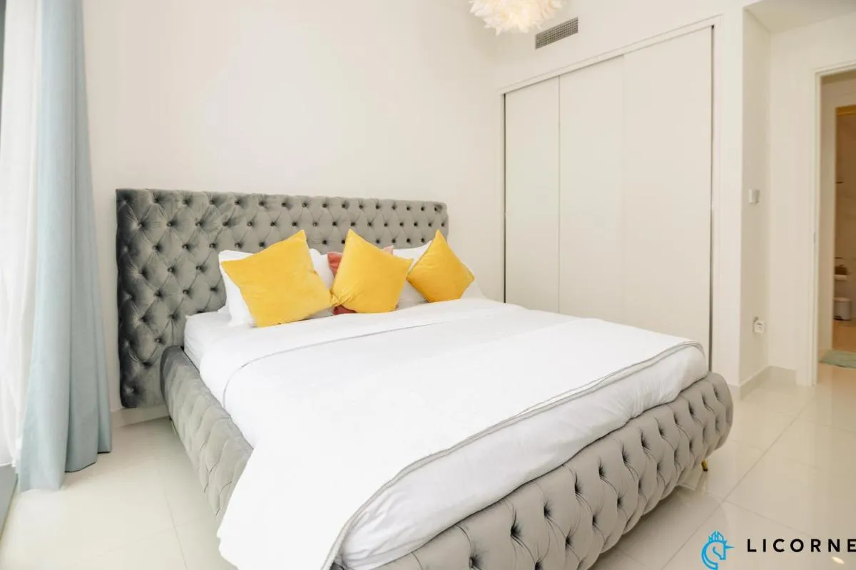 Image 6 of Top Floor, 1BR Beachfront Apt, Private Beach Access – Beach Vista Tower 1