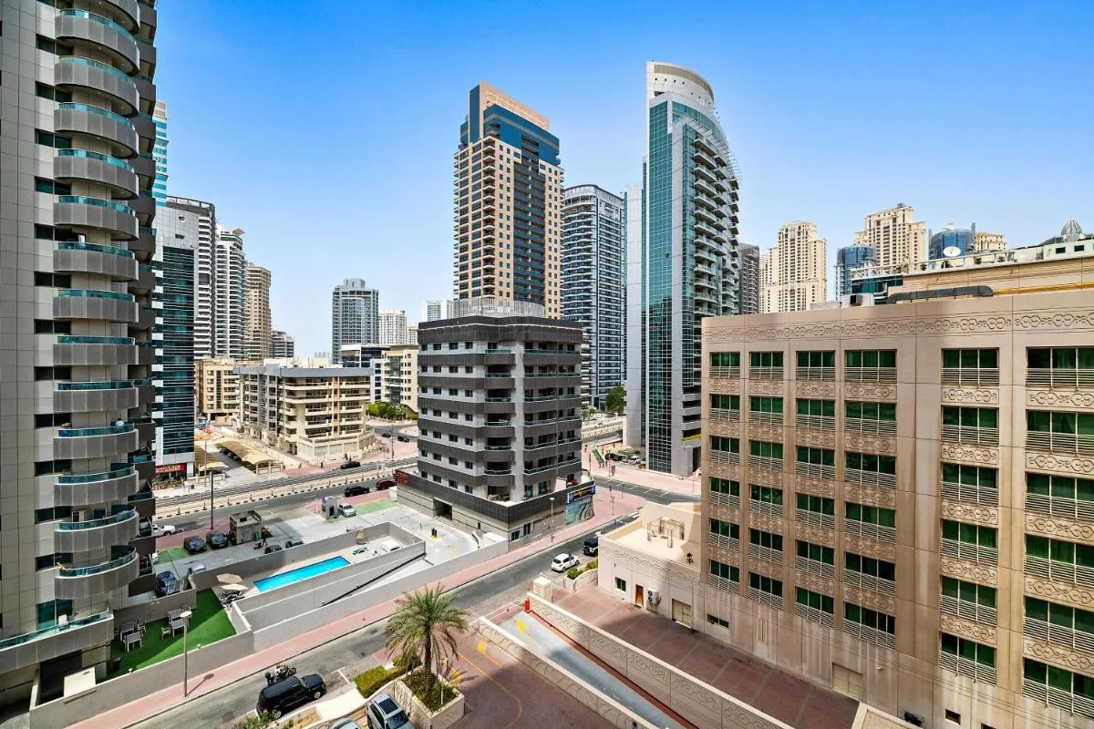 Image 6 of Trendy 1BR Dubai Marina Apartment with Pool & Gym