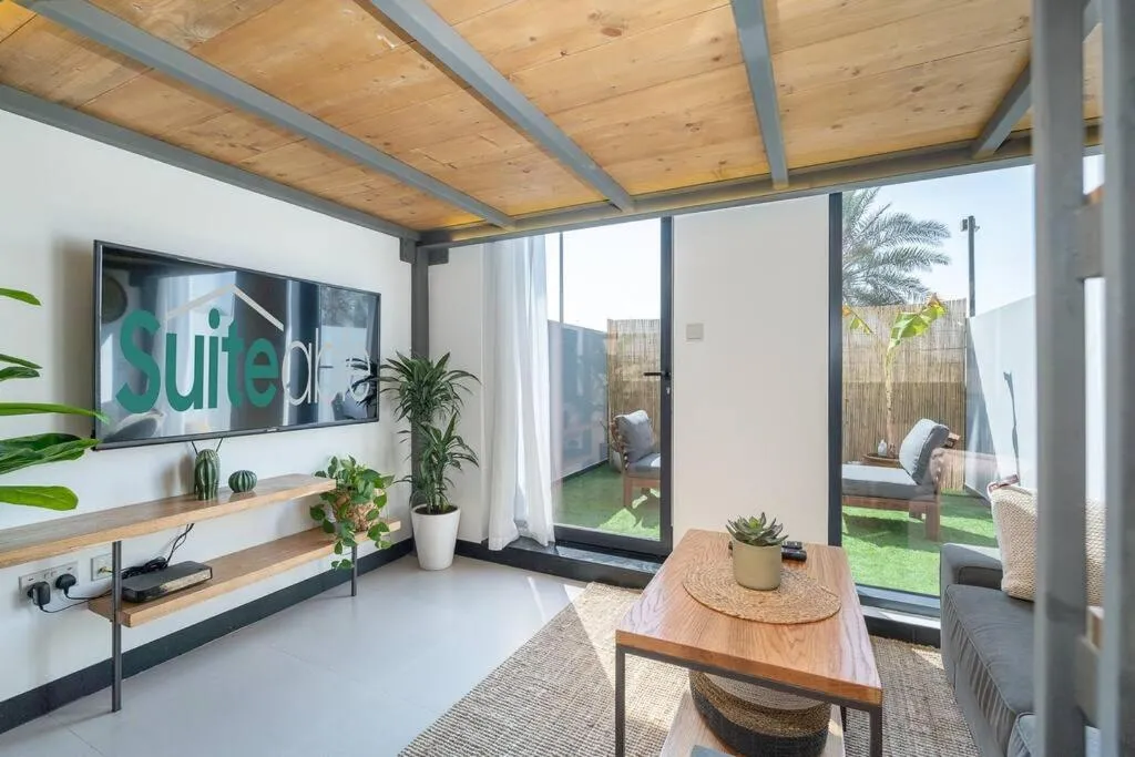 Image 3 of Tropical Loft with working station in JVC