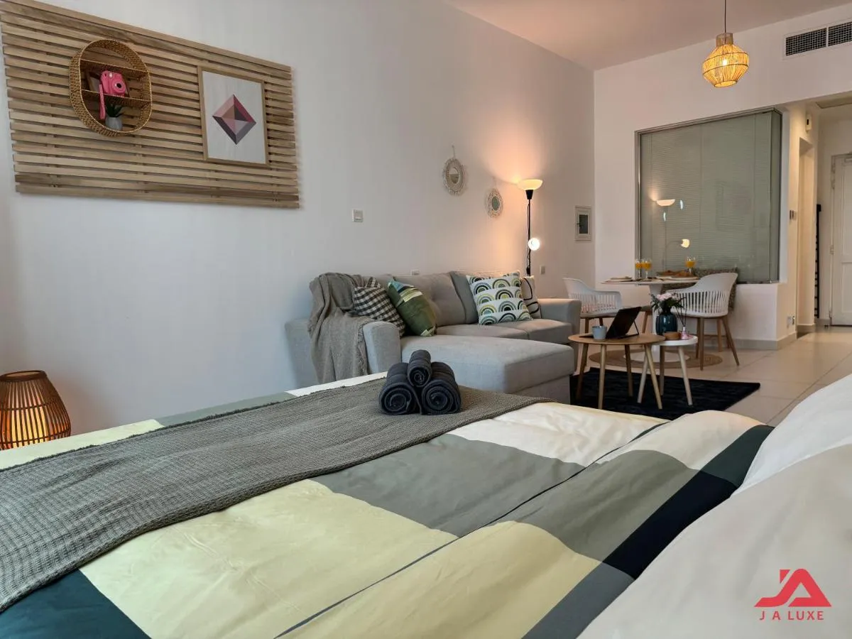 Image 1 of Unique Panoramic Sea View Studio in Palm Jumeirah