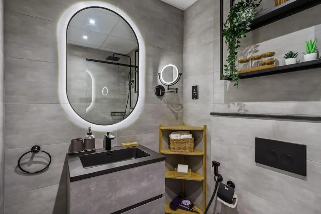 Image 2 of Upscale studio at JLT near metro