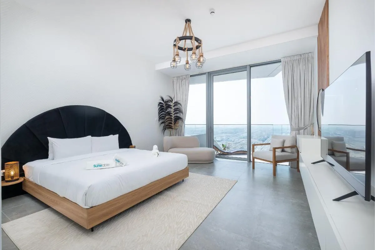 Image 3 of Urban tropic 3 bedroom apartment with full sea view by Suiteable Interiors