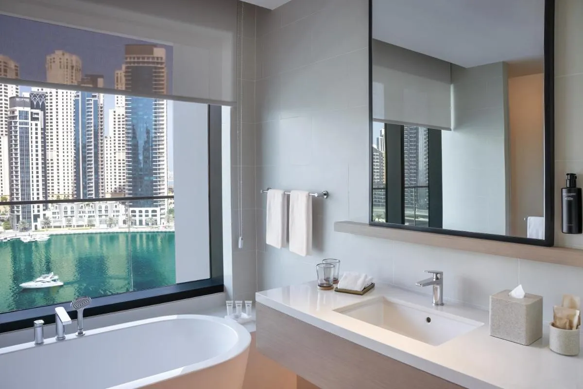 Image 2 of Vida Dubai Marina & Yacht Club