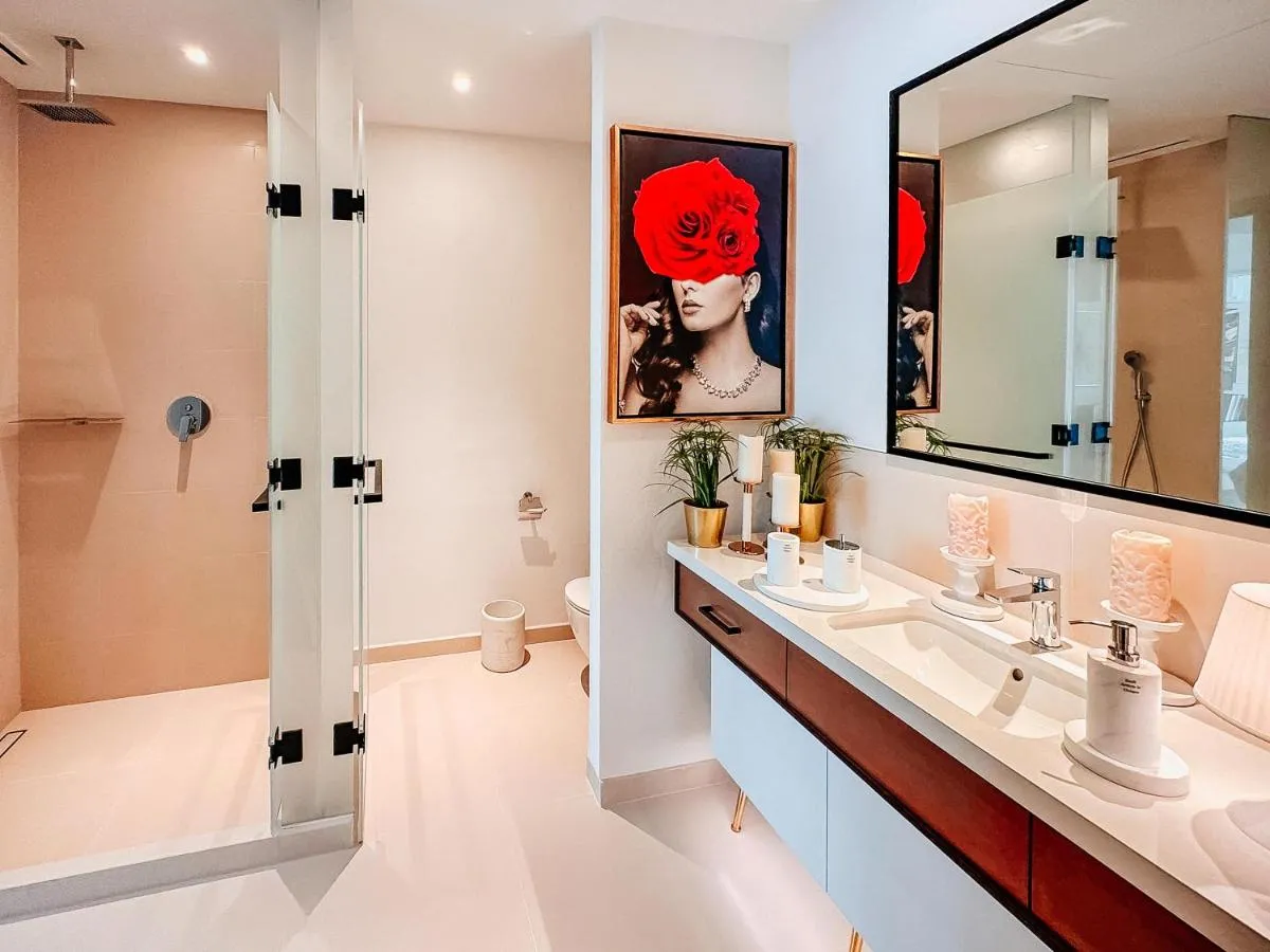 Image 2 of Vida Dubai Marina & Yacht Club , Hotel and Residences , Luxurious 2BR