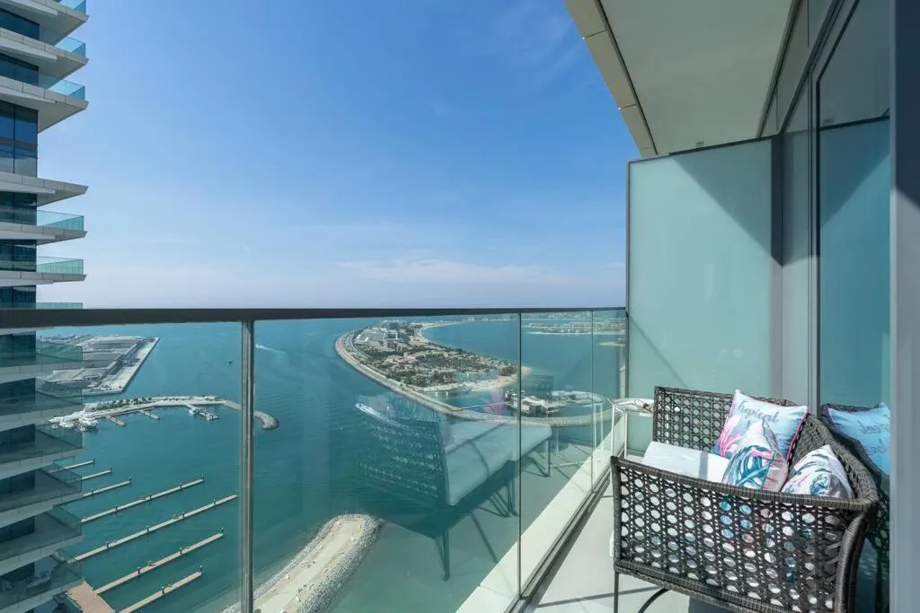 Image of Vogue Beachfront – Palm Views & Private Beach