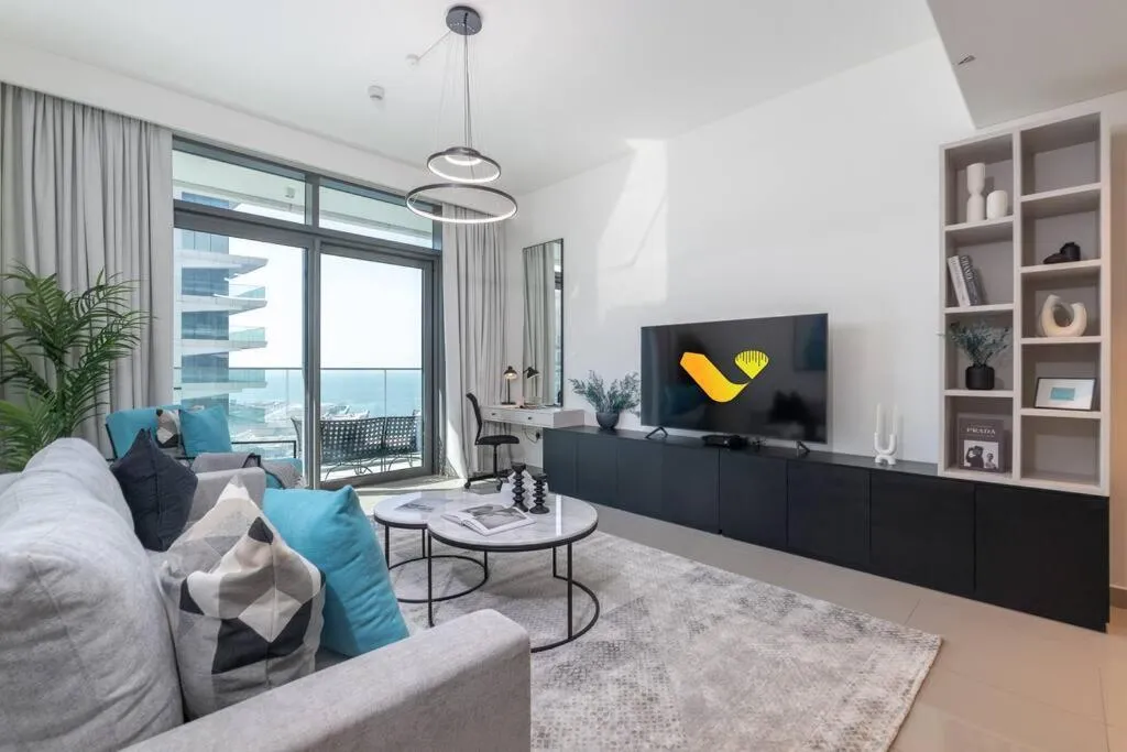 Image 1 of Vogue Beachfront – Palm Views & Private Beach