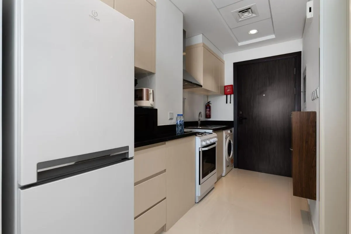 Image 4 of Waves – Elegant 28th Floor Studio in Carson A, Damac Hills