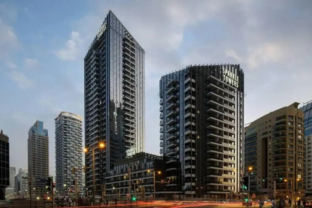 Image 6 of Your perfect Dubai Marina home w spectacular view